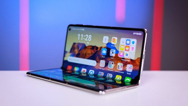 Смартфон Galaxy Z Fold 7 поднимает Samsung в лидеры