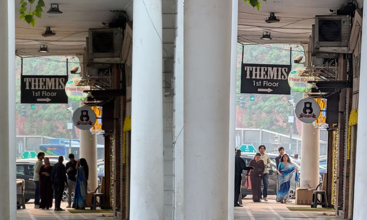 Смартфон iPhone 17 Pro проиграл Pixel 10 Pro в зуме