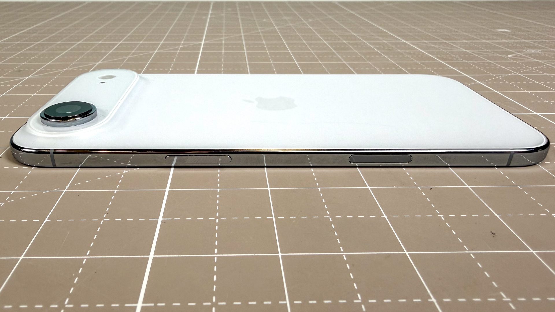 Смартфон iPhone Air 2: ультратонкий и с огрехами