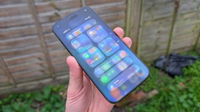 Смартфон iPhone Air провалил продажи и сломал планы