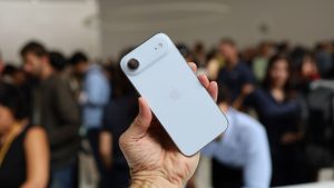 Вы не поверите: iPhone переоценены, но не сильно