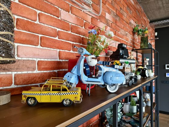 Смартфон iQOO 15: апгрейд дисплея, новая камера