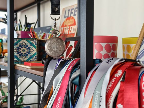 Смартфон iQOO 15: апгрейд дисплея, новая камера