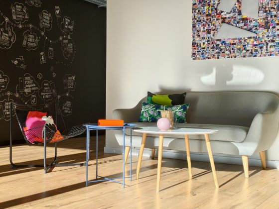 Смартфон iQOO 15: апгрейд дисплея, новая камера