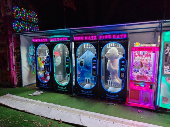 Смартфон OnePlus 15 с 50 МП камерой и улучшенным зумом