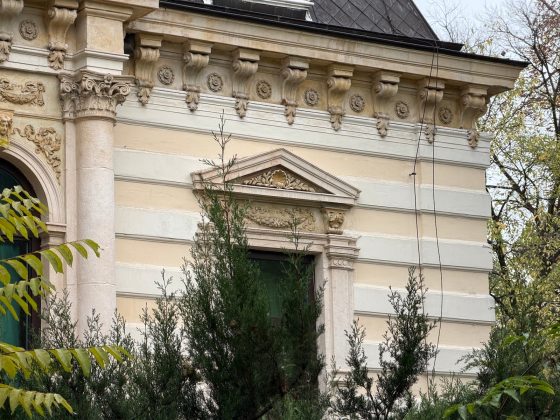 Смартфон OnePlus 15 с 50 МП камерой и выгодной акцией