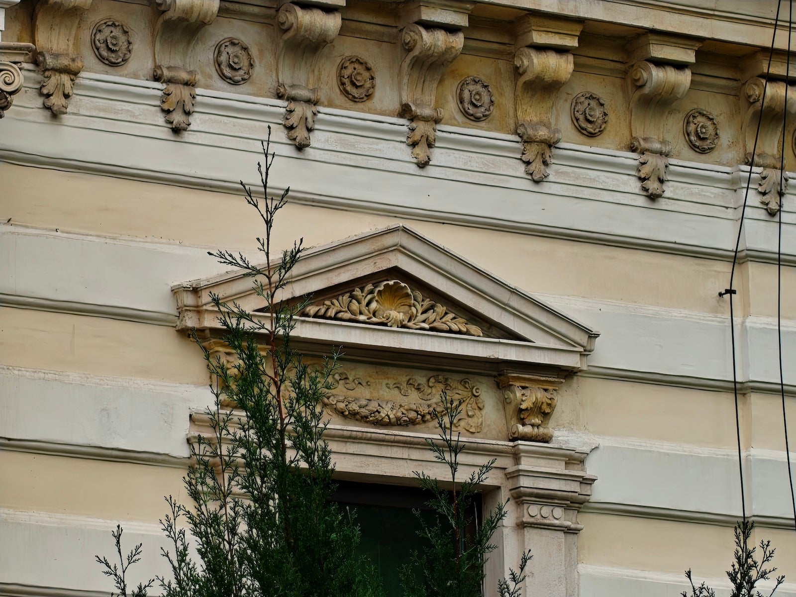 OnePlus 15 против Galaxy S25 Ultra: камера шокирует всех картинка Смартфон OnePlus 15 с выгодной скидкой и бонусами