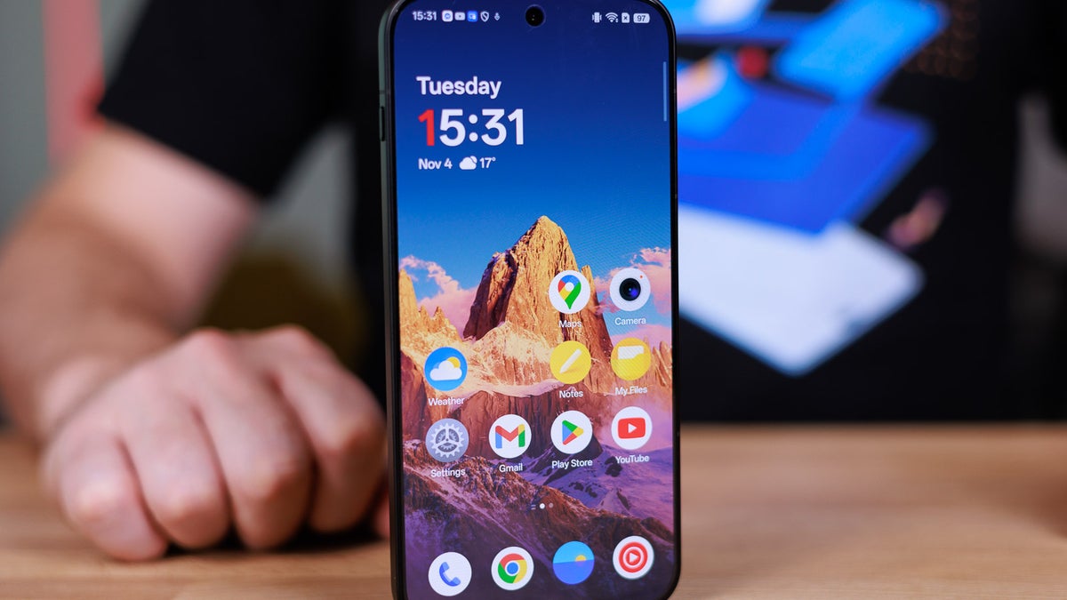 OnePlus 15R рушит все правила — прошлогодний флагман теперь в тени