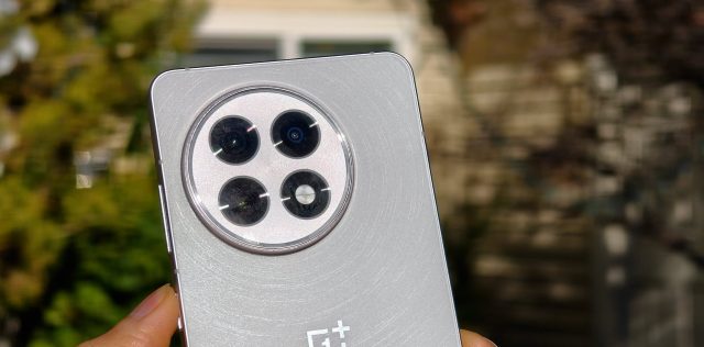 Смартфон OnePlus 15R с ультразвуковым сканером1 Смартфон OnePlus 15R с ультразвуковым сканером