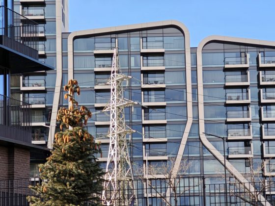 Смартфон Poco F8 Pro: компактнее, мощнее и с телевиком