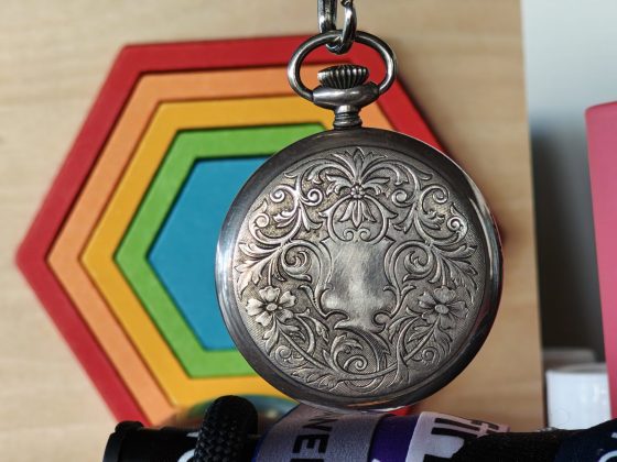 Смартфон Poco F8 Pro: компактнее, мощнее и с телевиком