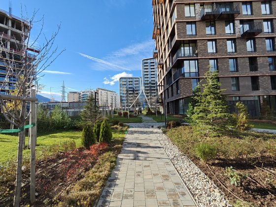 Смартфон Poco F8 Pro: компактнее, мощнее и с телевиком