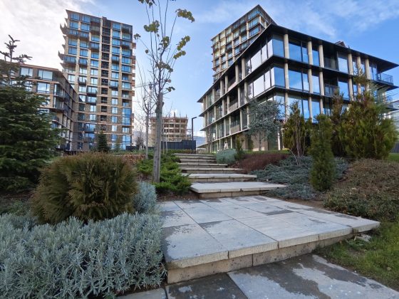 Смартфон Poco F8 Pro: компактнее, мощнее и с телевиком