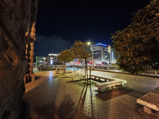 Смартфон Poco F8 Pro: компактнее, мощнее и с телевиком