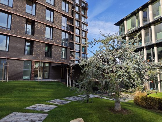 Смартфон Poco F8 Pro: компактнее, мощнее и с телевиком