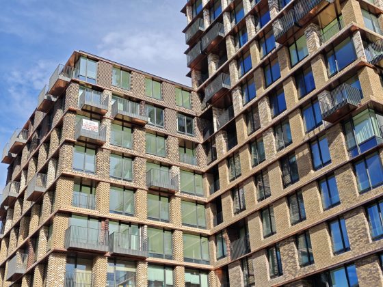 Смартфон Poco F8 Pro: компактнее, мощнее и с телевиком