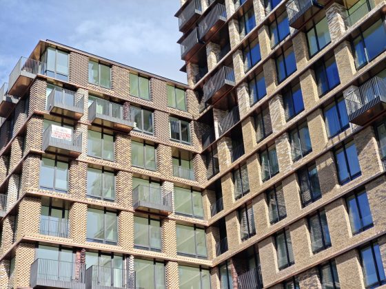 Смартфон Poco F8 Pro: компактнее, мощнее и с телевиком