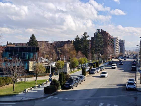 Смартфон Poco F8 Pro: компактнее, мощнее и с телевиком