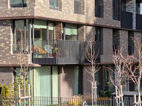 Смартфон Poco F8 Pro: компактнее, мощнее и с телевиком