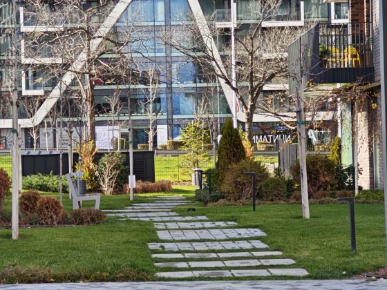 Смартфон Poco F8 Pro: компактнее, мощнее и с телевиком