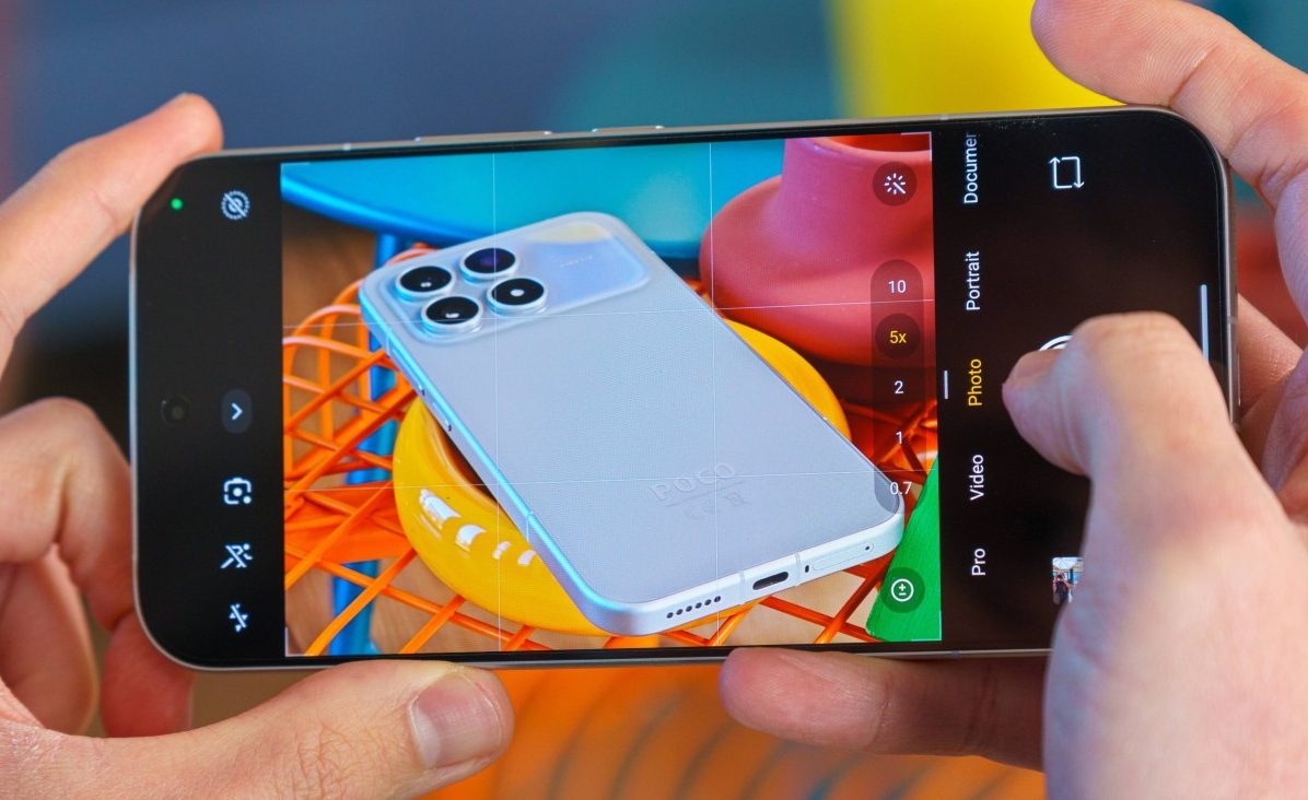 Смартфон Poco F8 Ultra: яркий дисплей, акустика Bose