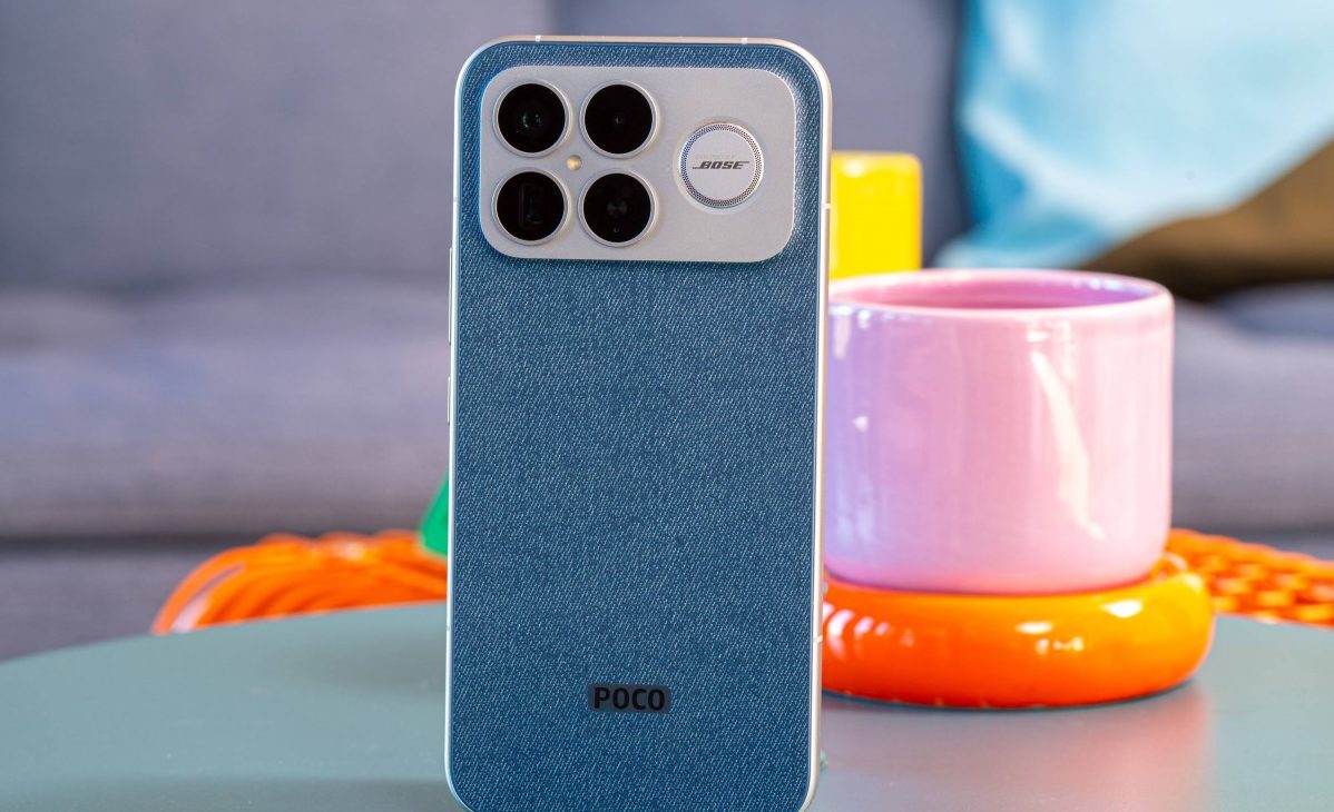 Смартфон Poco F8 Ultra: яркий дисплей, акустика Bose