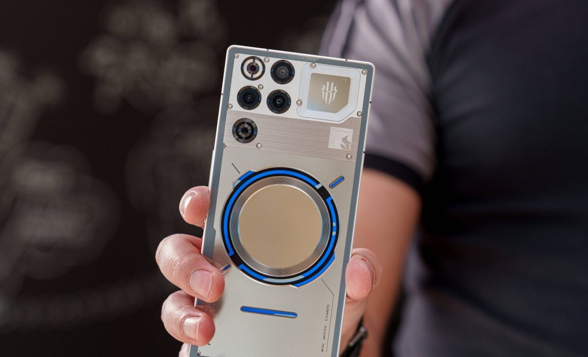 Смартфон RedMagic 11 Pro: игровой флагман с охлаждением