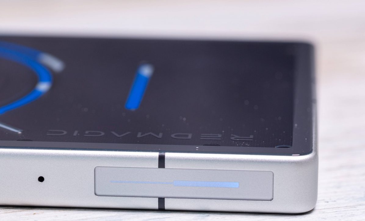 Смартфон RedMagic 11 Pro: игровой флагман с охлаждением