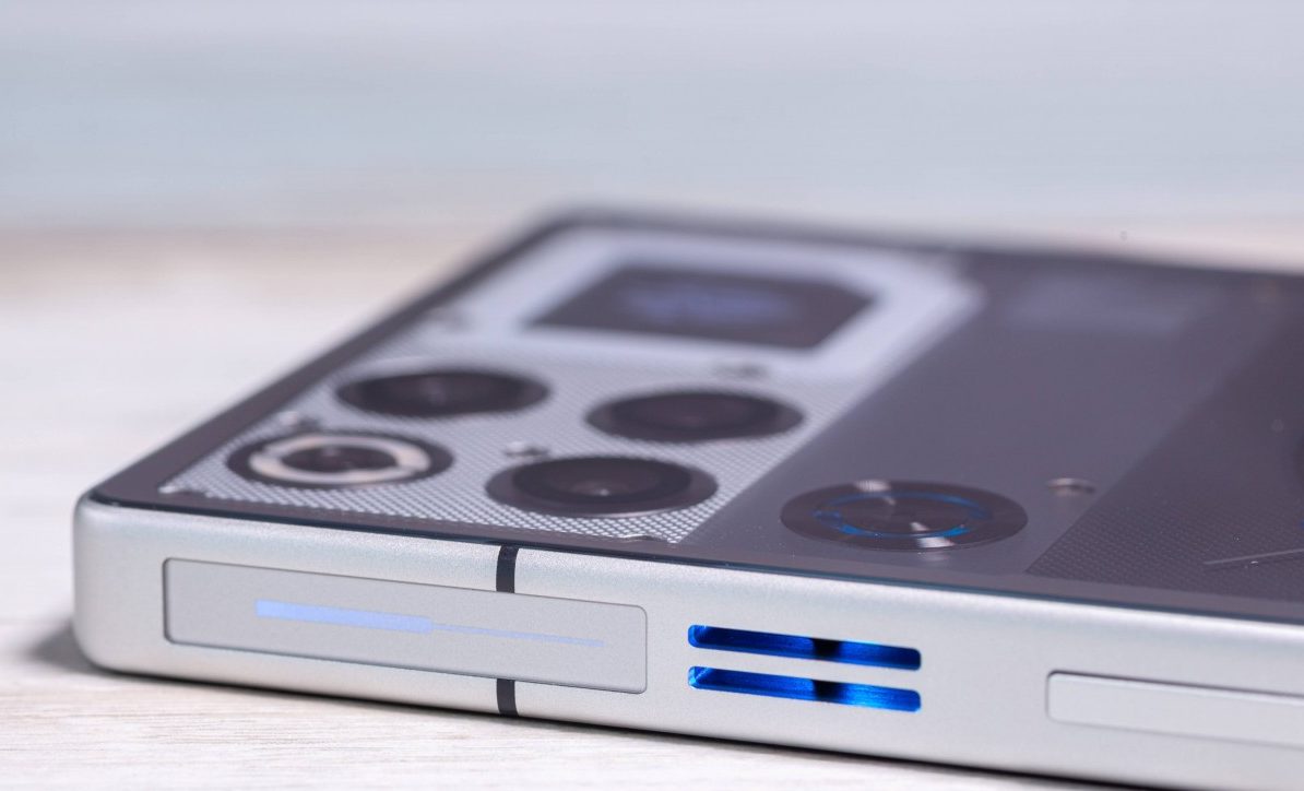 Смартфон RedMagic 11 Pro: игровой флагман с охлаждением