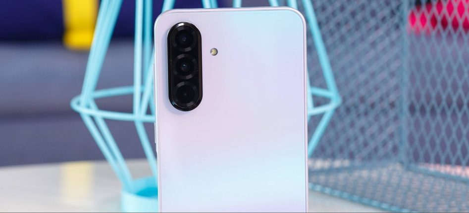 Samsung Galaxy A37 засветился на Geekbench и удивил характеристиками картинка Смартфон Samsung Galaxy A37 с Exynos 1480 опережает A36