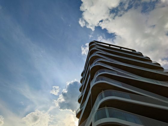 Смартфон Sony Xperia 1 VII: стильный «кирпич» для фанатов