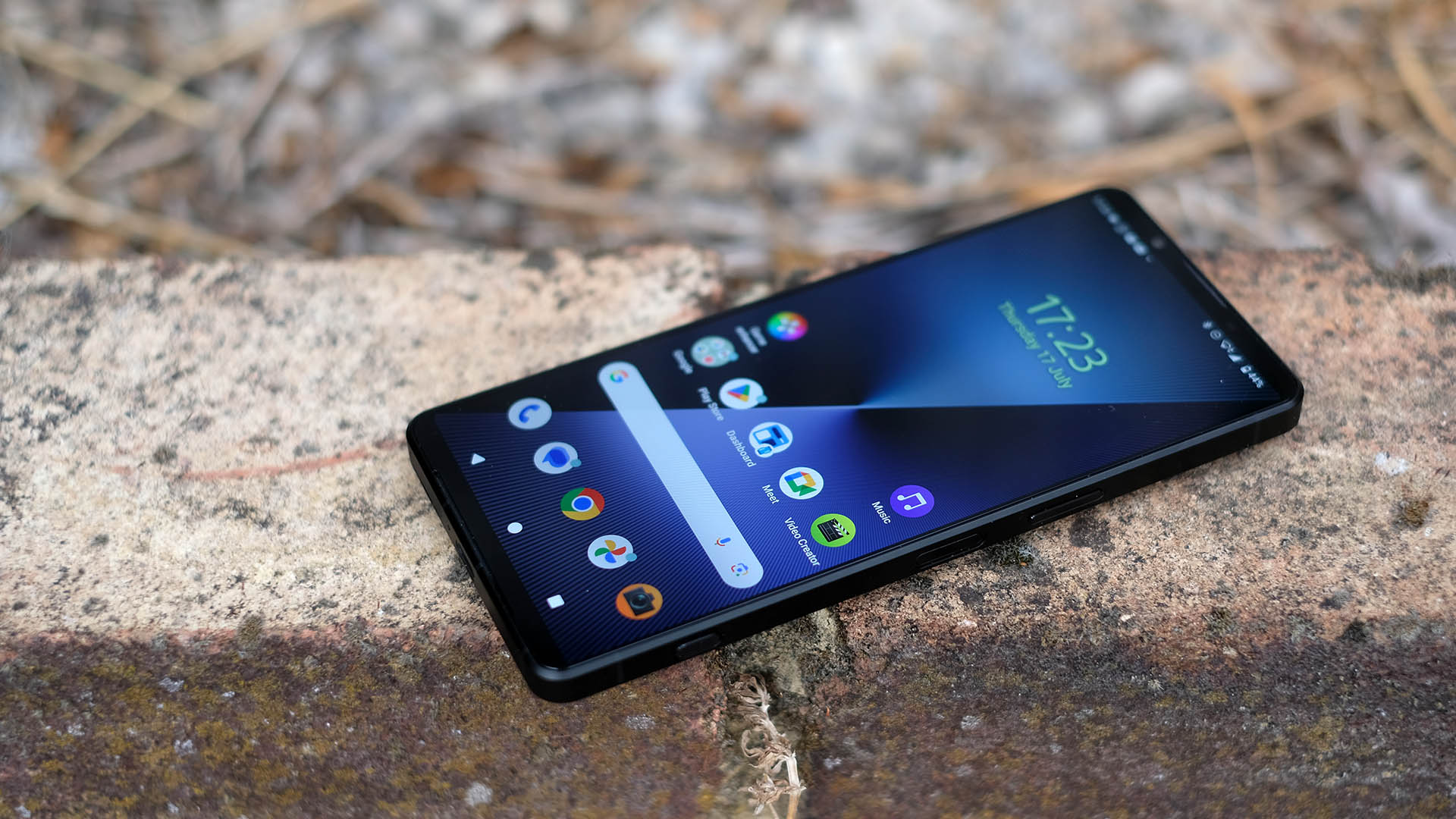 Смартфон Sony Xperia 1 VII: стильный «кирпич» для фанатов