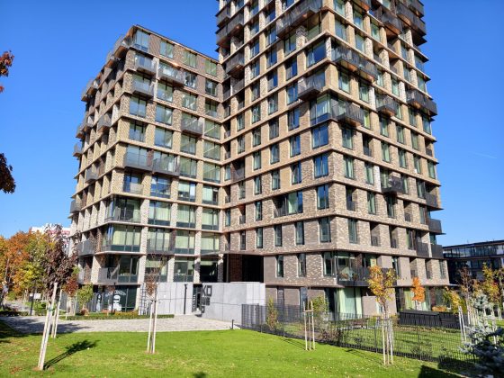 Смартфон vivo X300 Pro: камера, дисплей и OriginOS 6