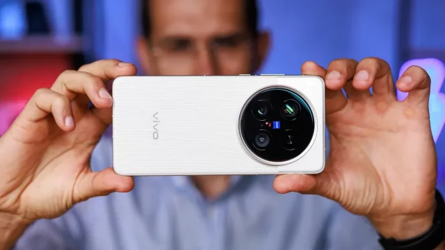 Смартфон Vivo X300 Ultra с двумя сенсорами по 200 МП 1 Смартфон Vivo X300 Ultra с двумя сенсорами по 200 МП