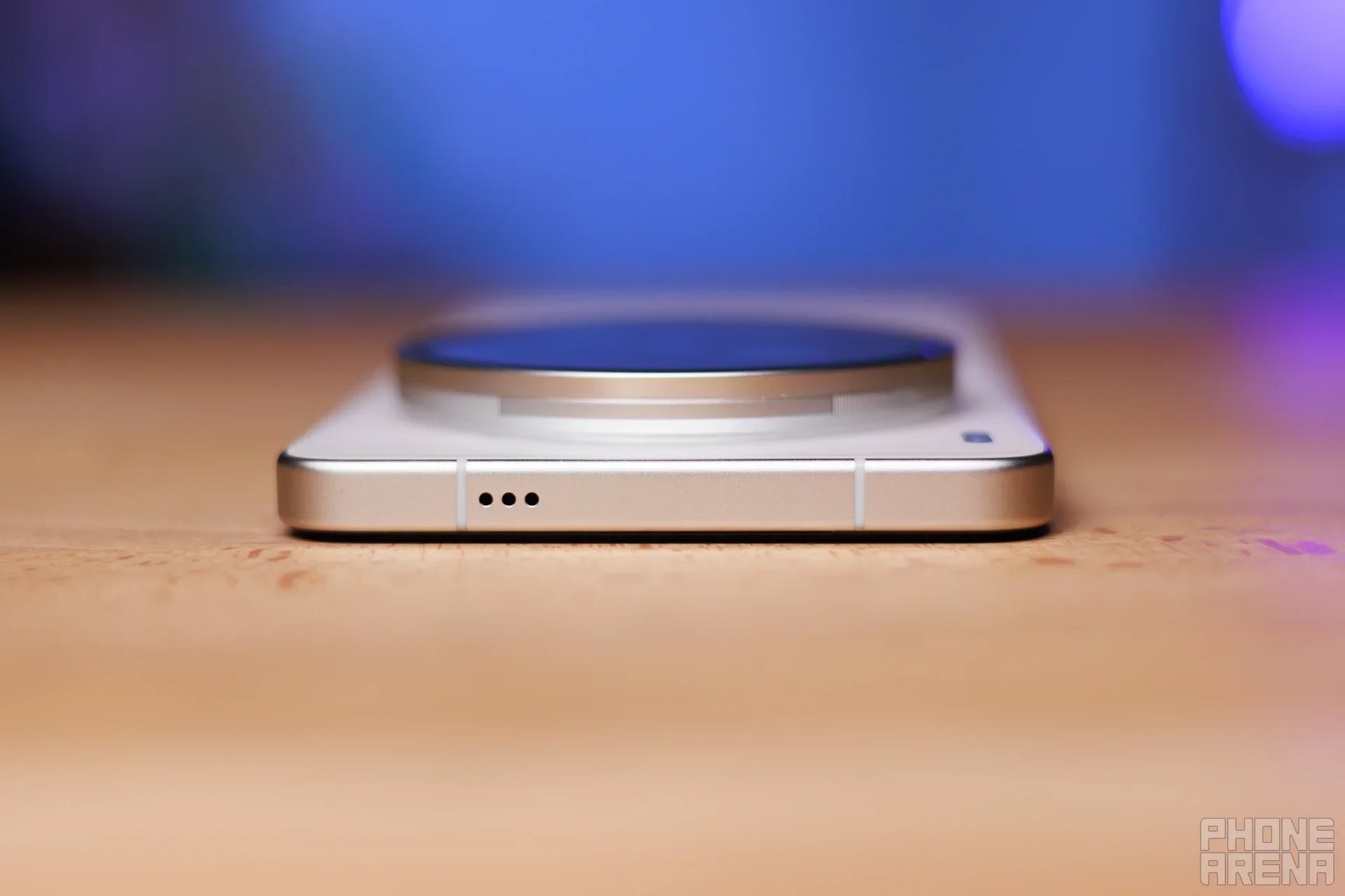 Смартфон Vivo X300 Ultra с двумя сенсорами по 200 МП