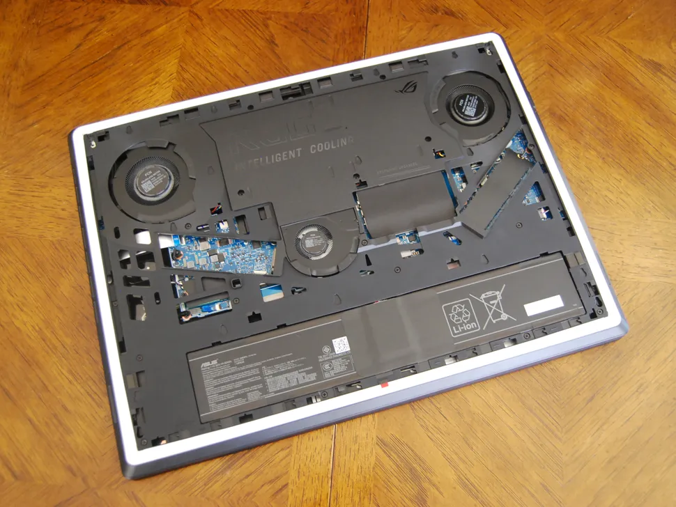 ASUS ROG Strix SCAR 18