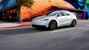 Tesla сэкономила на вас: бюджетные Model Y и Model 3 — это провал с ручными зеркалами и без автопилота