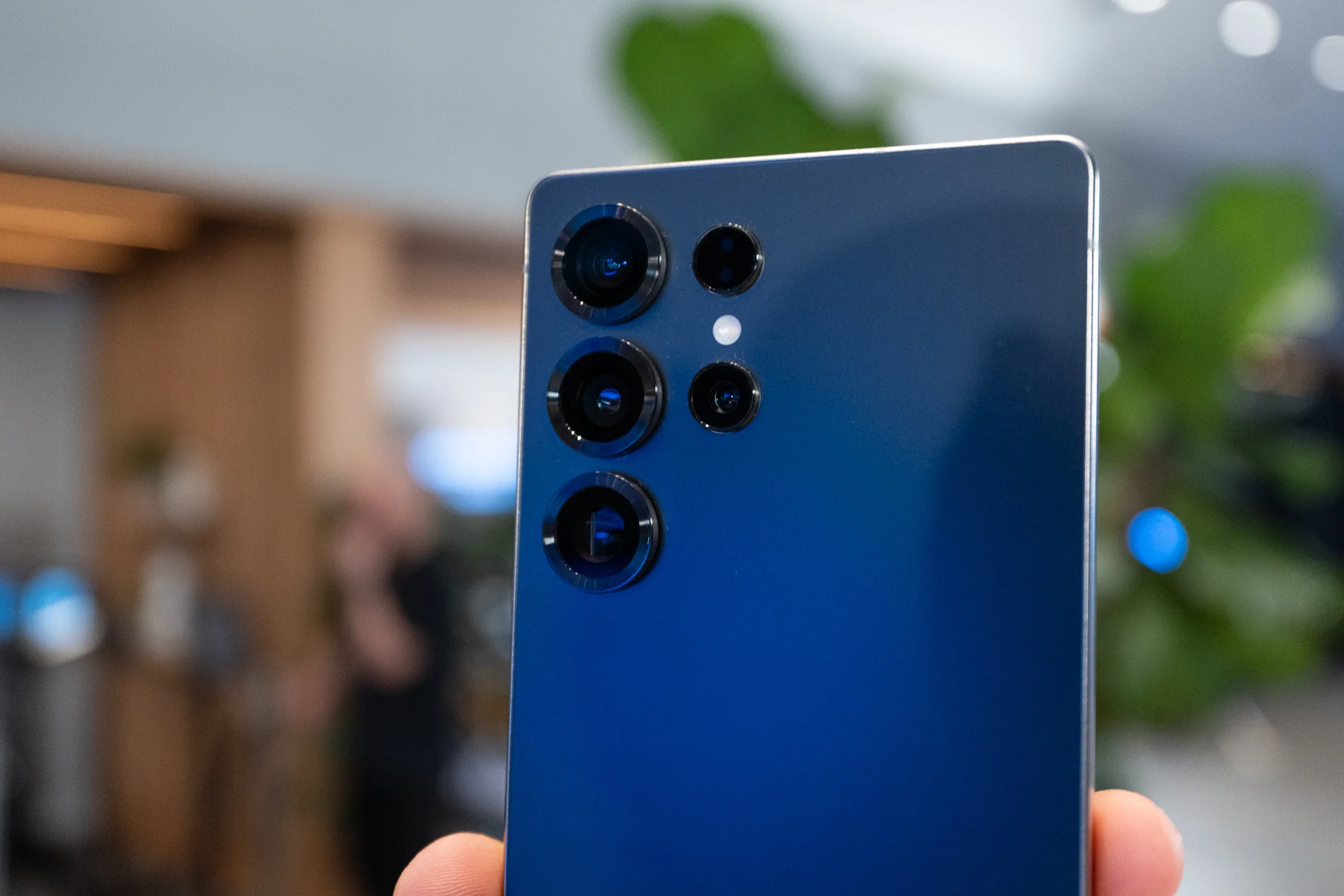 Ваши селфи будут уродливыми: Samsung зря «улучшила» камеру в Galaxy S26 Ultra картинка Ваши селфи будут уродливыми: Samsung зря «улучшила» камеру в Galaxy S26 Ultra