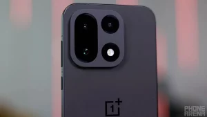 Внешность обманчива: разобрали уродливый OnePlus 15 и нашли там батарею-монстра