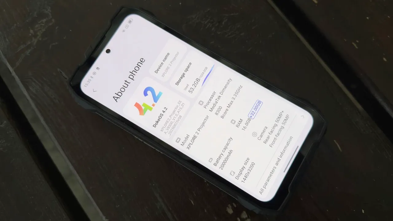 Мой iPhone 17 Pro Max рядом с этим Android-монстром — просто симпатичная игрушка с умирающей батареей картинка Blackview Xplore 2