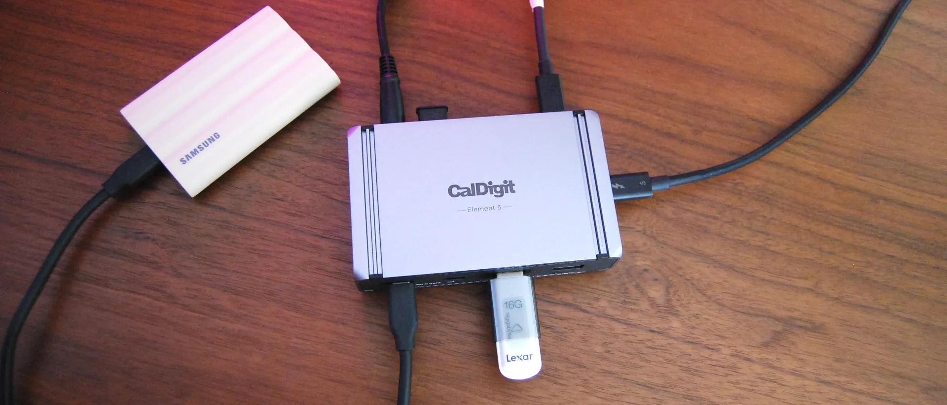 CalDigit Element 5 Hub