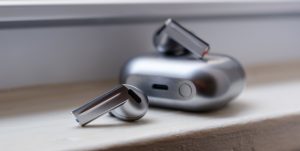 Зачем Samsung испортила Galaxy Buds 4 Pro? Новый дизайн выглядит ужасно