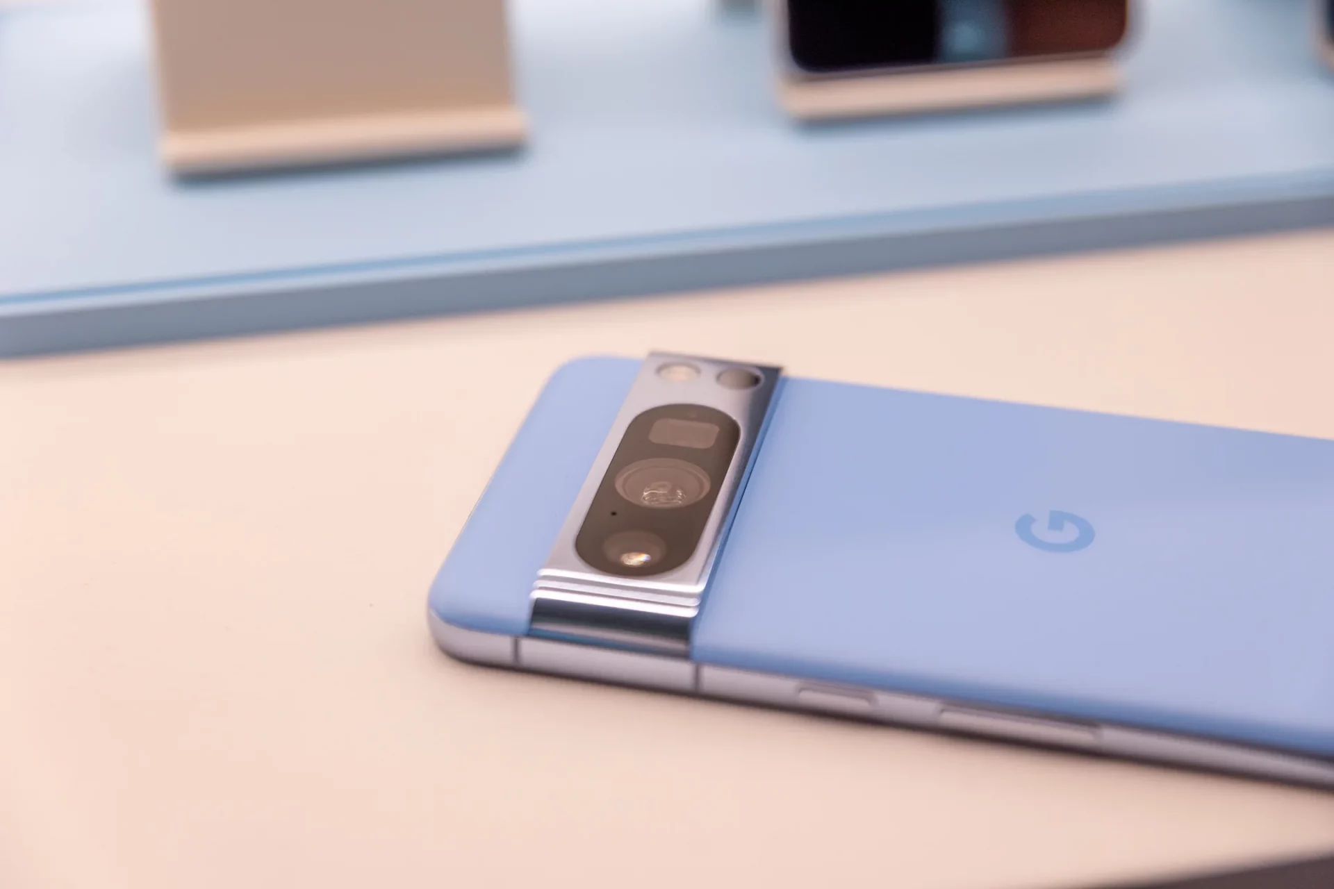 Зря вы хотели менять свой Pixel 8: Google внезапно сделала его лучше новых моделей картинка Зря вы хотели менять свой Pixel 8 Google внезапно сделала его лучше новых моделей