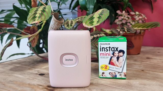Зря вы ждали скидку на Fujifilm Instax Mini Link 2 цена рухнула, но покупать его — ошибка