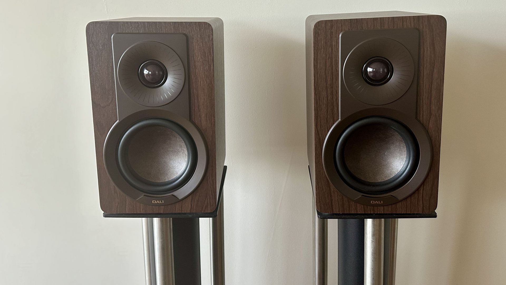 Обзор Dali Kupid: ключ к пассивному совершенству