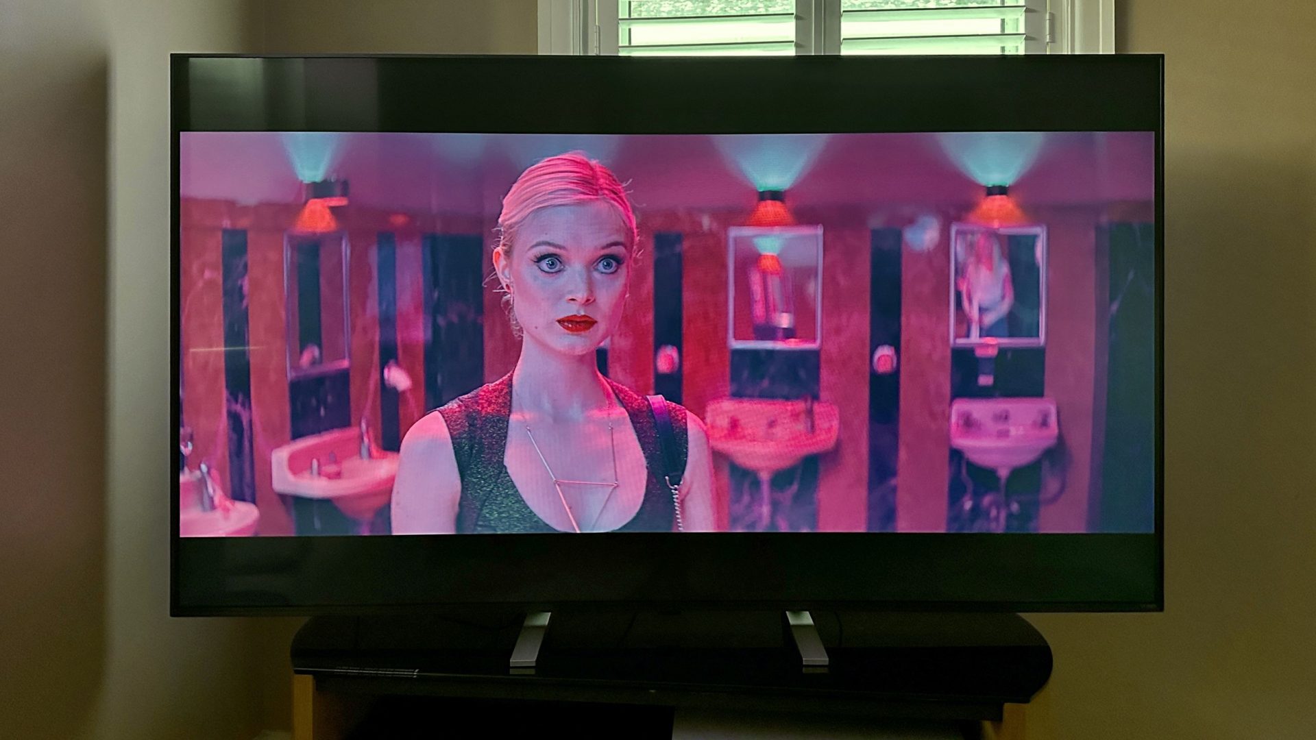 Обзор LG QNED85: идеален для 4K и игр — но есть недостатки