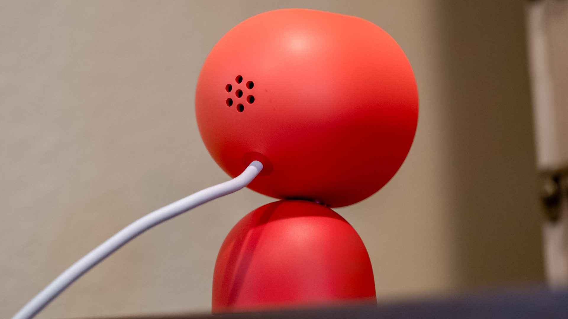 Обзор Google Nest Cam Indoor wired 3rd gen: новое качество камеры и отличные функции картинка Google Nest Cam Indoor wired 3rd gen