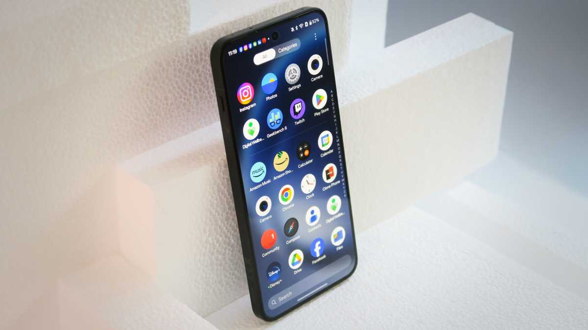 OnePlus 15R против Galaxy S25 FE: Давид против Голиафа картинка OnePlus 15R против Galaxy S25 FE