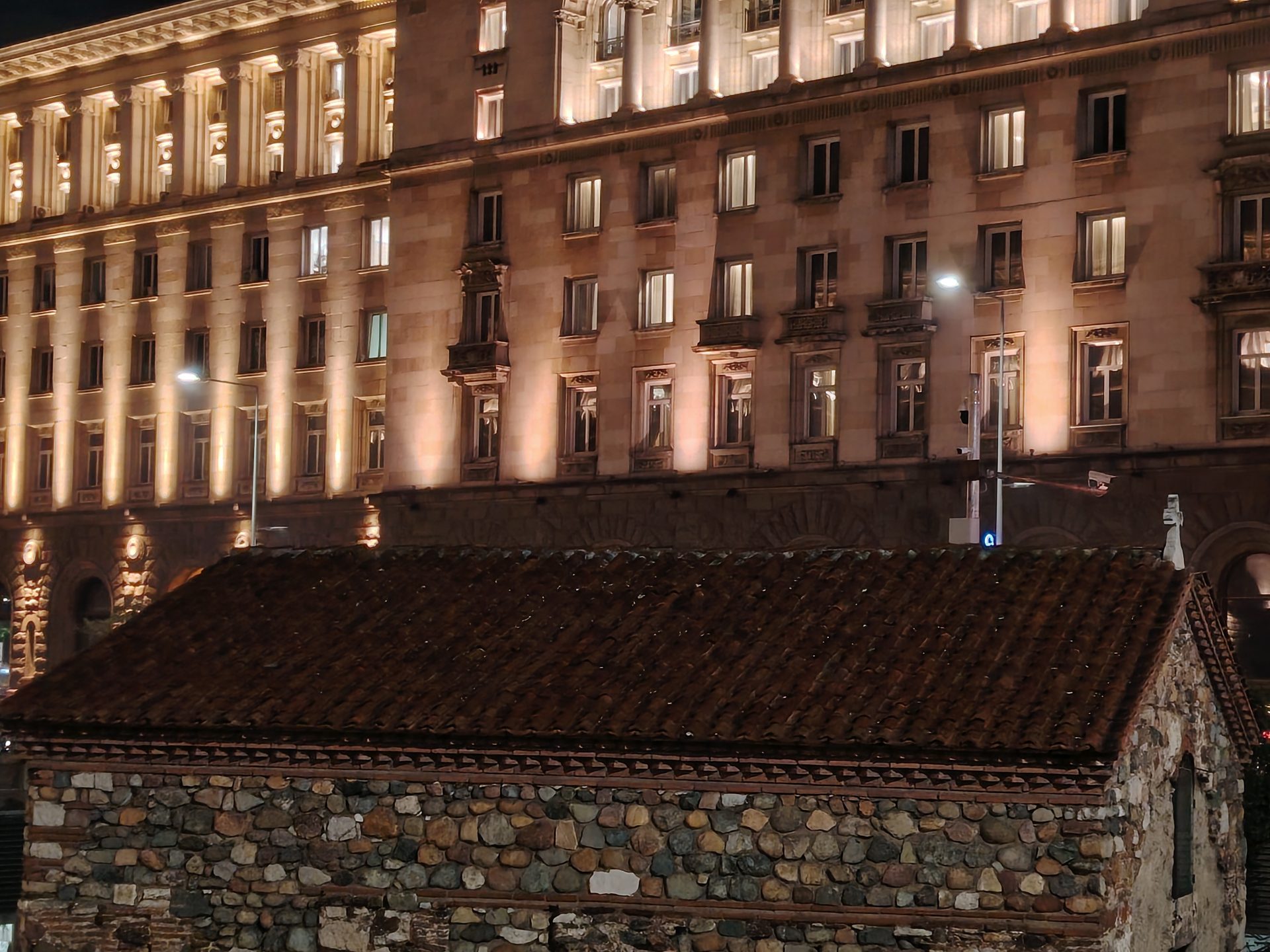 Обзор Honor Magic8 Lite: прочный, долговечный и удобный картинка Honor Magic8 Lite