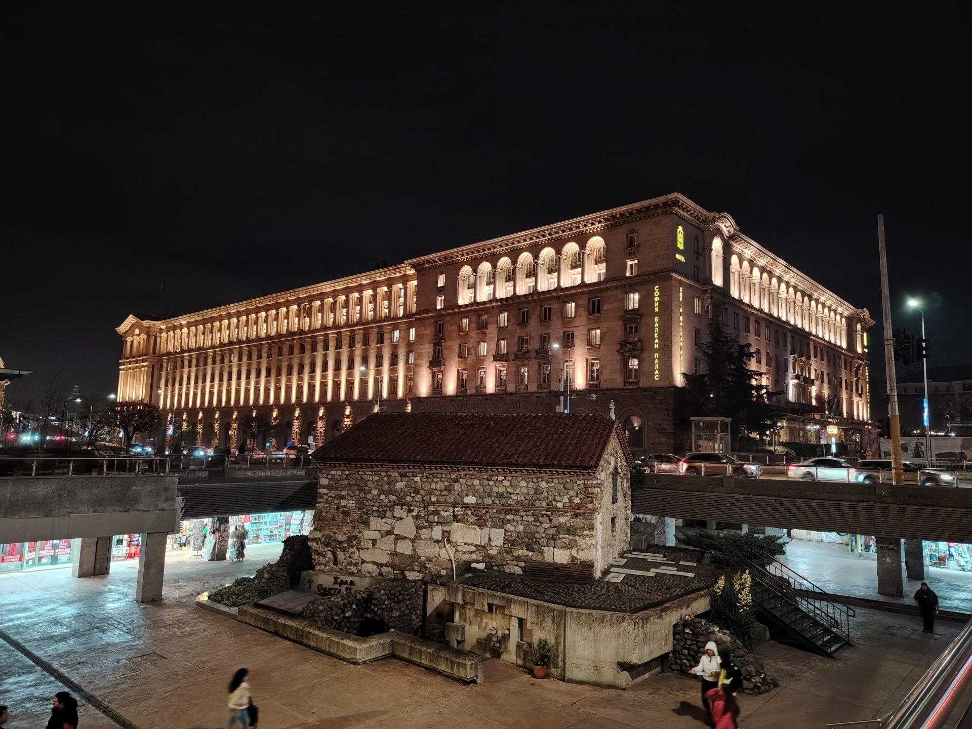 Обзор Honor Magic8 Lite: прочный, долговечный и удобный картинка Honor Magic8 Lite